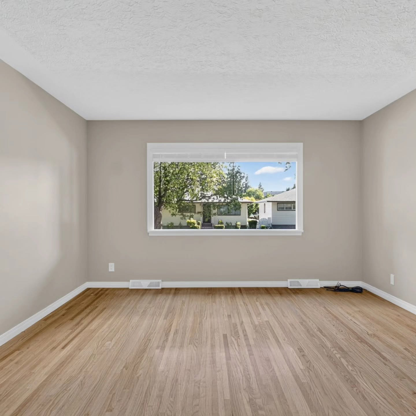 Interior Painting services in Calgary by Lady J's Painting & Decorating Interior Painting in Calgary by Lady J's
